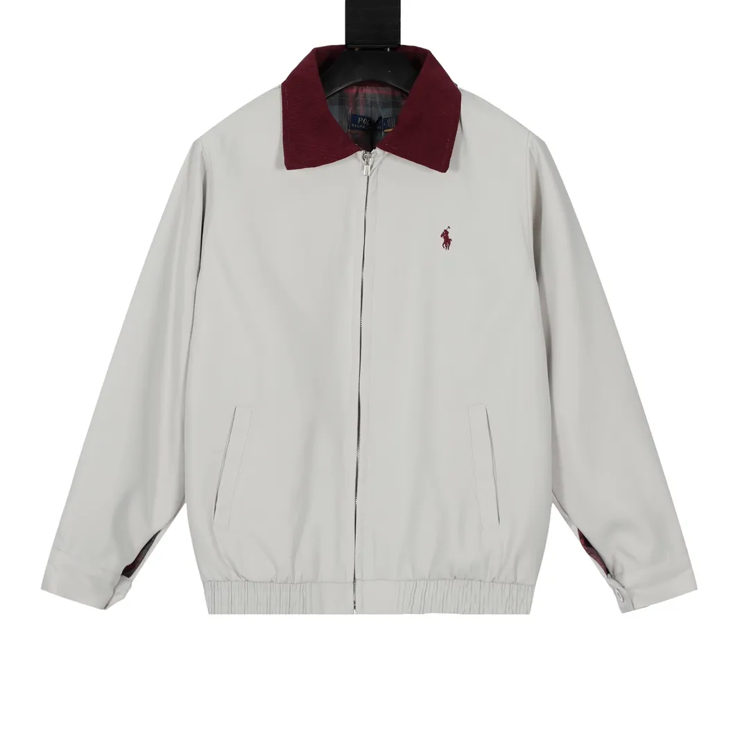 P306 💰 -Ralph Lauren 24ssRL classic war horse logo embroidered jacket zipper jacket on the chest -The item is made of custom-made fabrics and purchased from the original version. A full set of custom-made accessories. Details determine success or failure. Heavy new autumn and winter style. The upper body effect is very nice. Loose fit. Color: Picture color. Size: M-XXL. Size. Length. Bust. Sleeve length. Shoulder width. M 64 108 59 - L 66. 112 60 - XL 68 116 61 - 2XL 70 120 62 -
